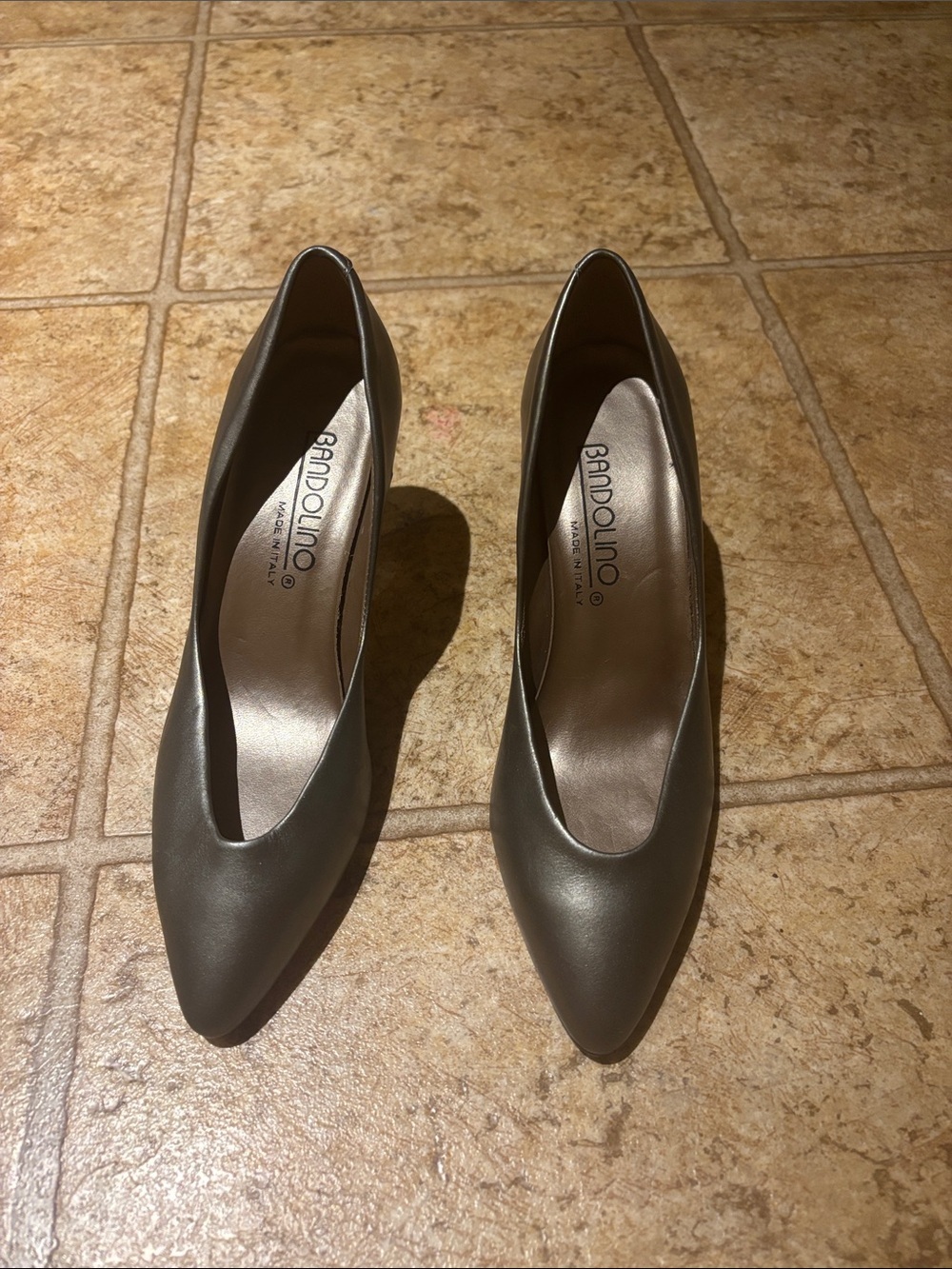 Bandolino Olive Grey Pointed-Toe Pumps